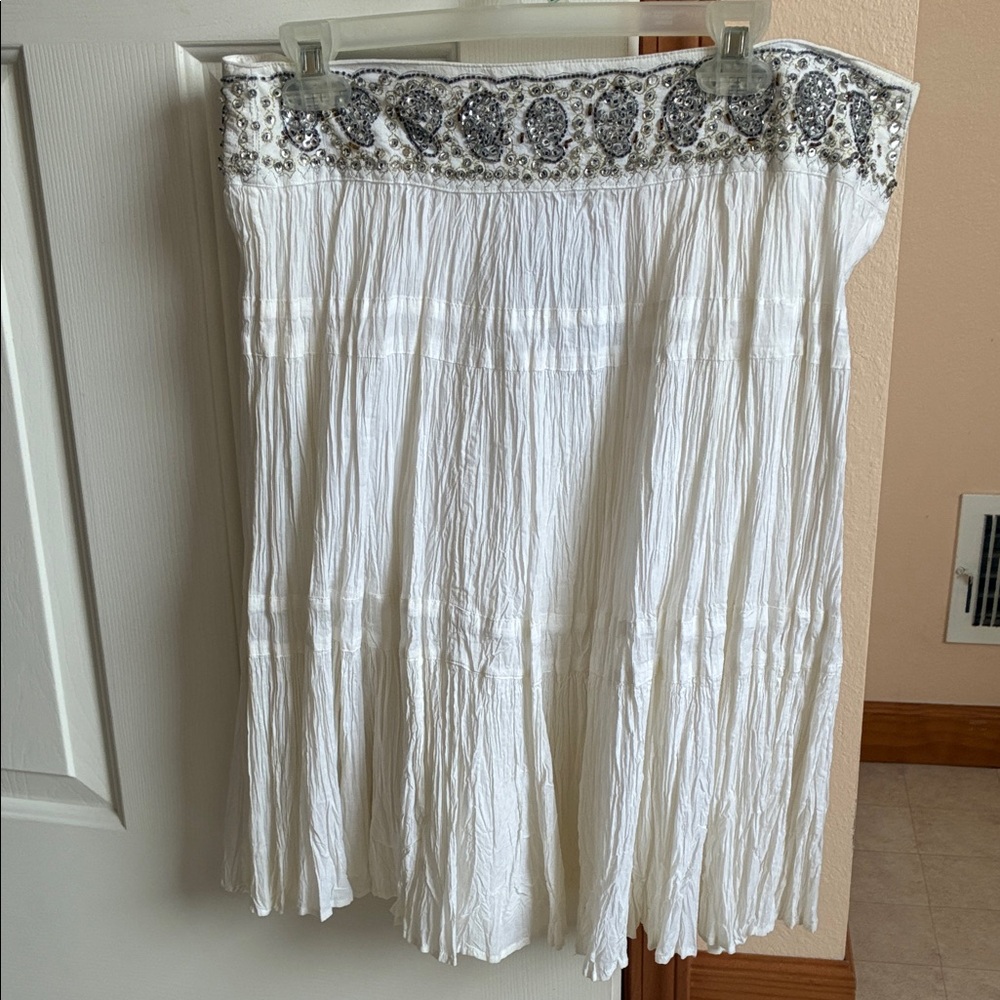BCBGMaxAzria White A-Line Beaded Waist Skirt
